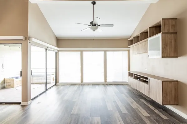 $180,900 | 44 April Point Drive South, Montgomery, TX 77356