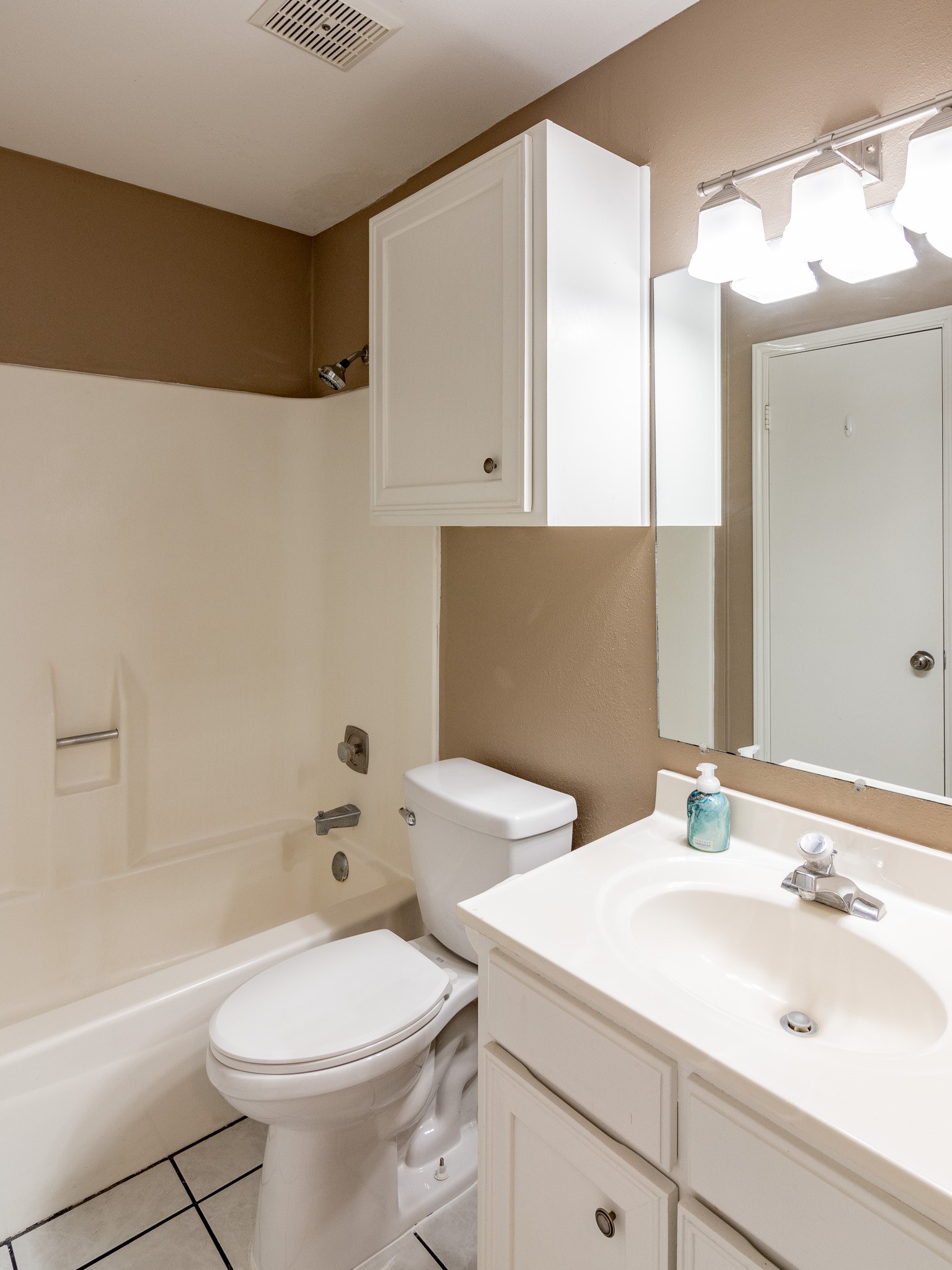 44 April Point Drive South Montgomery, TX 77356 - Photo 8 of 29 a bathroom with a sink a toilet and shower