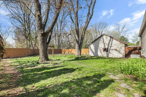 $325,000 | 2009 Vahlen Street, Madison, WI 53704