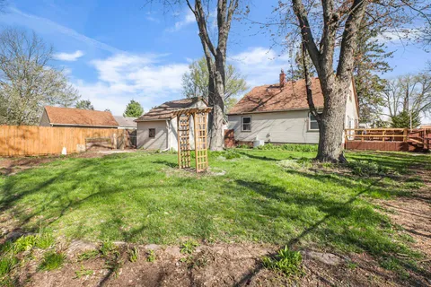 $325,000 | 2009 Vahlen Street, Madison, WI 53704