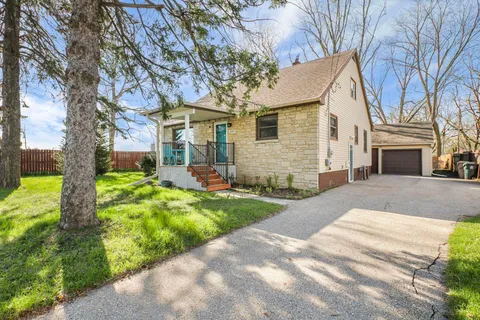 $325,000 | 2009 Vahlen Street, Madison, WI 53704
