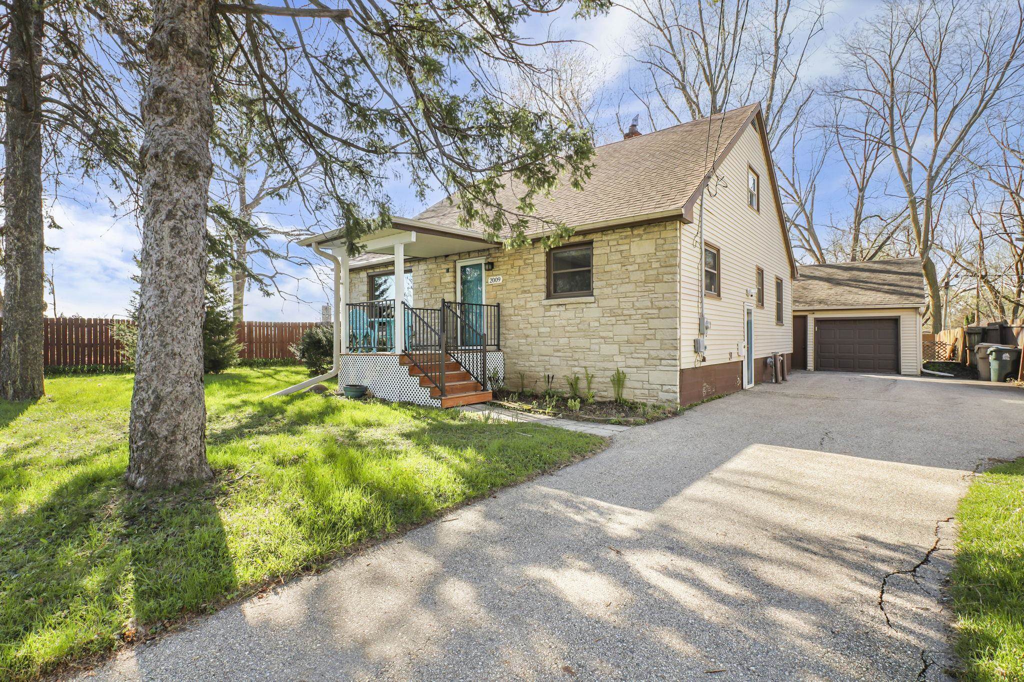 2009 Vahlen Street Madison, WI 53704 - Photo 20 of 21
