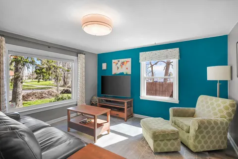 $325,000 | 2009 Vahlen Street, Madison, WI 53704