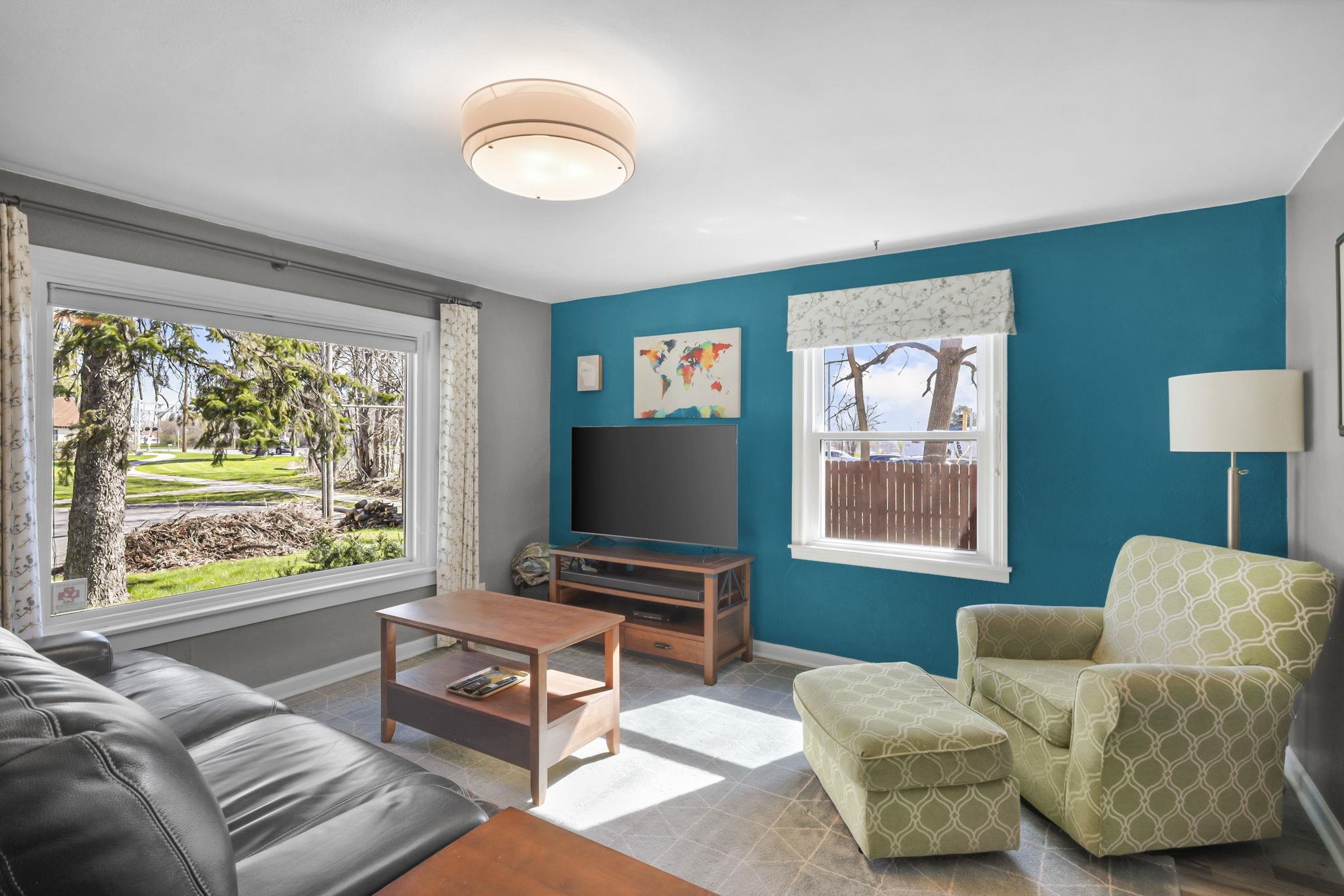 2009 Vahlen Street Madison, WI 53704 - Photo 2 of 21