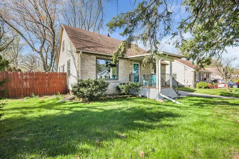 $325,000 | 2009 Vahlen Street, Madison, WI 53704