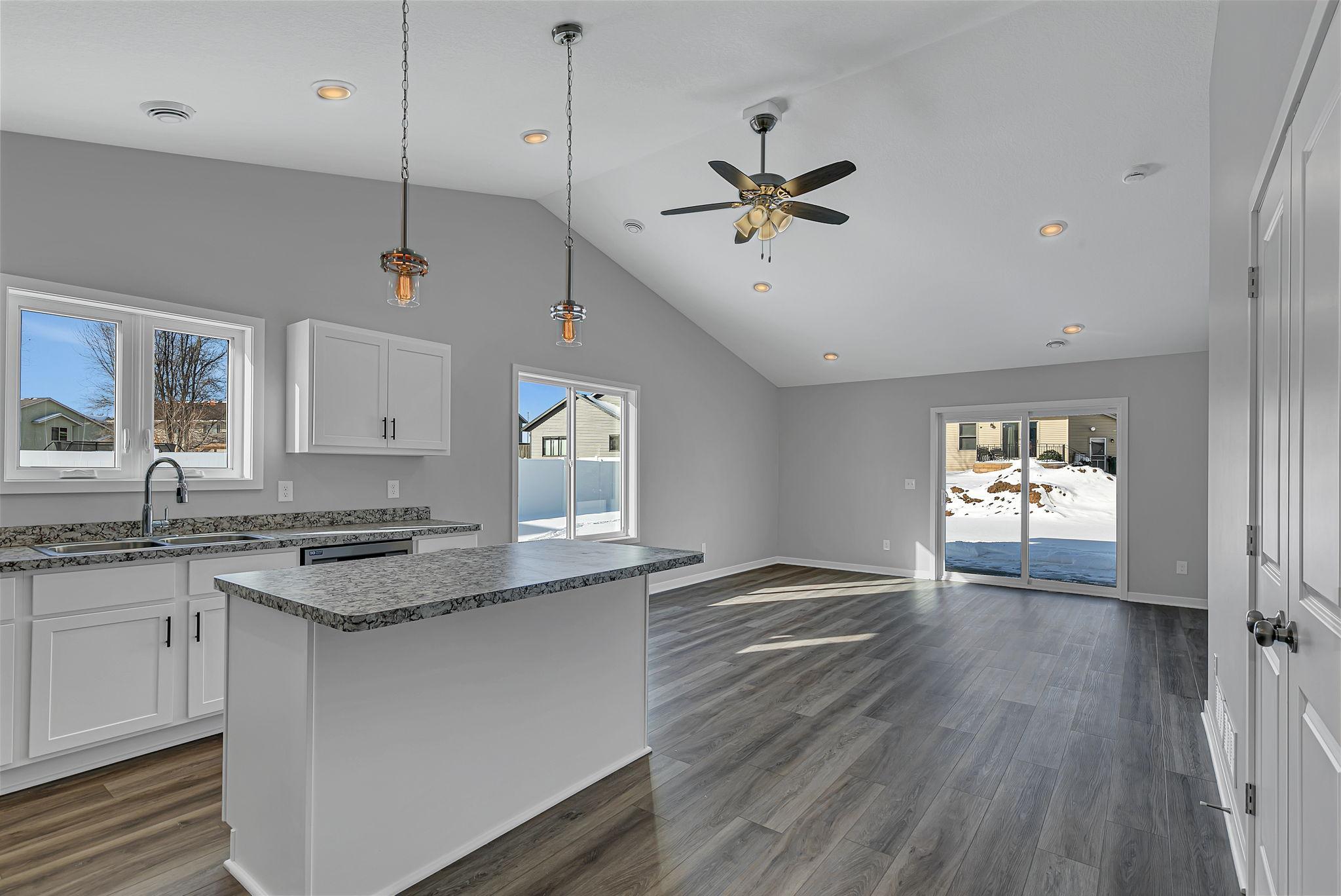 24289 Forestview Circle St. Augusta, MN 56301 - Photo 6 of 20