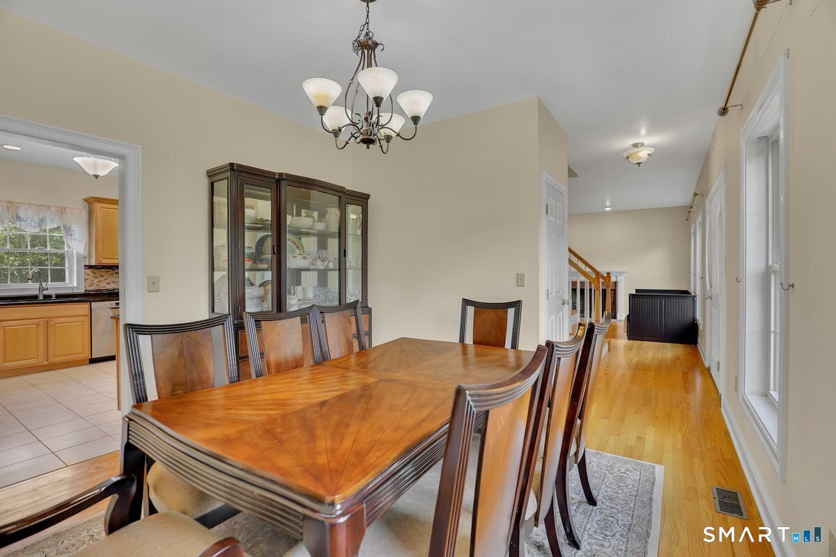 95 Higgins Road Cheshire, CT 06410 - Photo 10 of 40 Gallery Image 10