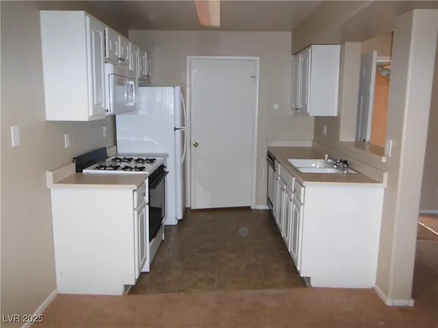 $1,280 | 2120 Ramrod Avenue, Unit 417, Henderson, NV 89014