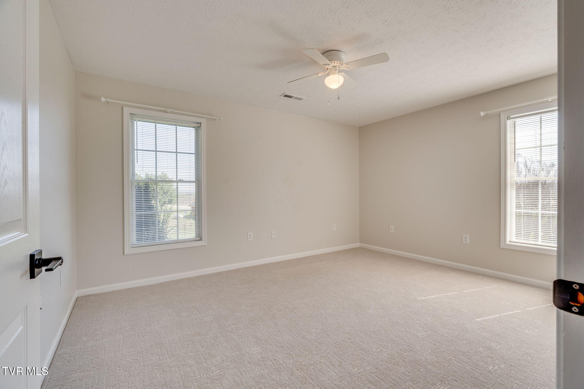 1032 Mitchell Road Kingsport, TN 37663 - Photo 17 of 57 016