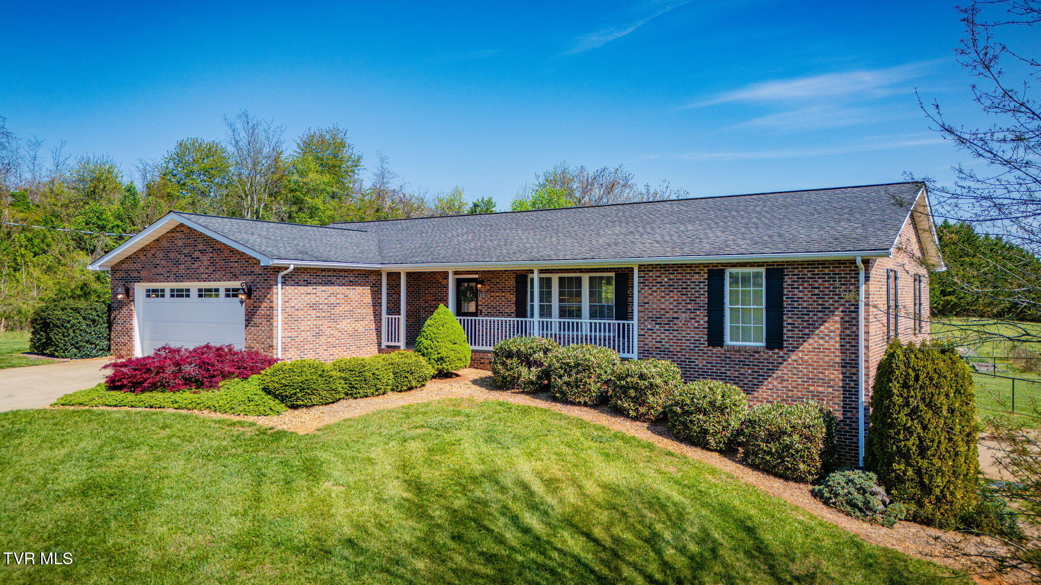 1032 Mitchell Road Kingsport, TN 37663 - Photo 2 of 57 102