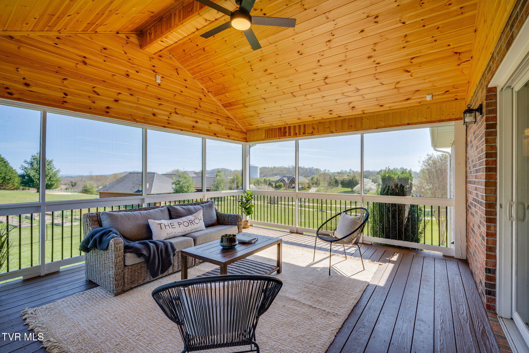 1032 Mitchell Road Kingsport, TN 37663 - Photo 25 of 57 048