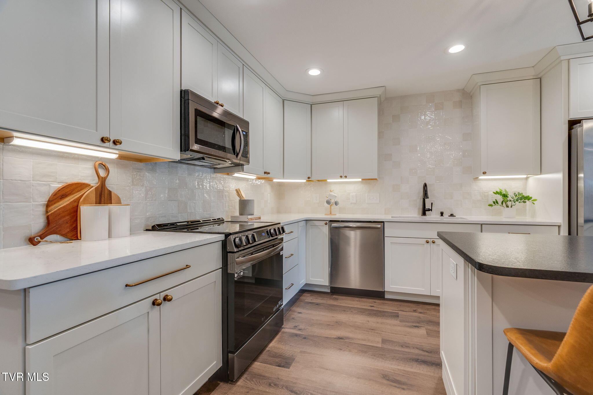 1032 Mitchell Road Kingsport, TN 37663 - Photo 27 of 57 028