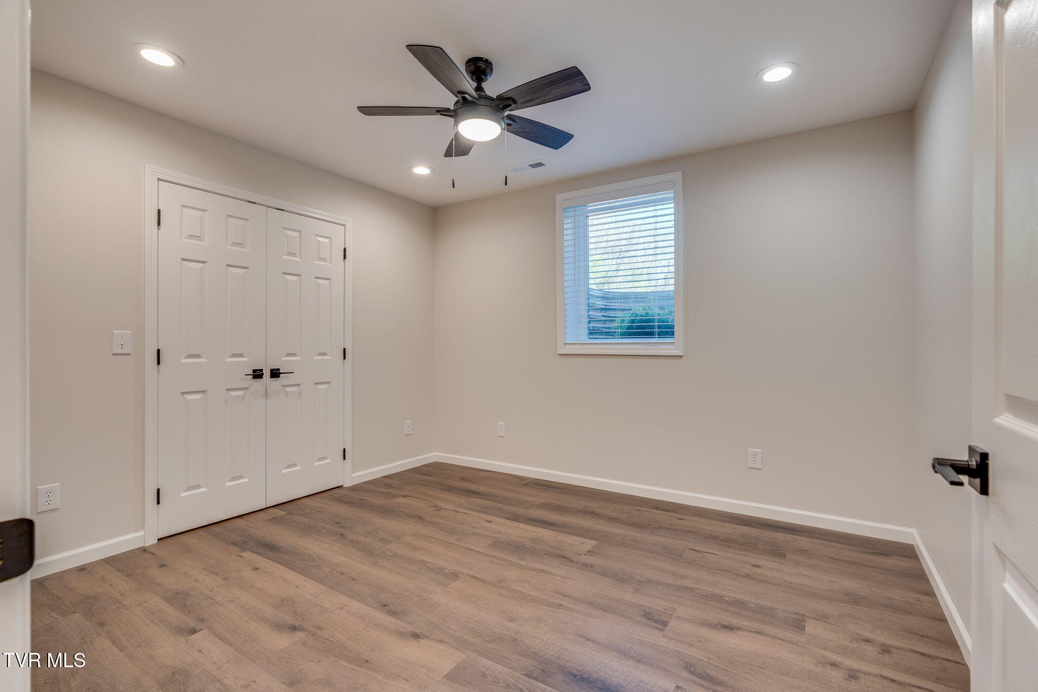 1032 Mitchell Road Kingsport, TN 37663 - Photo 39 of 57 034