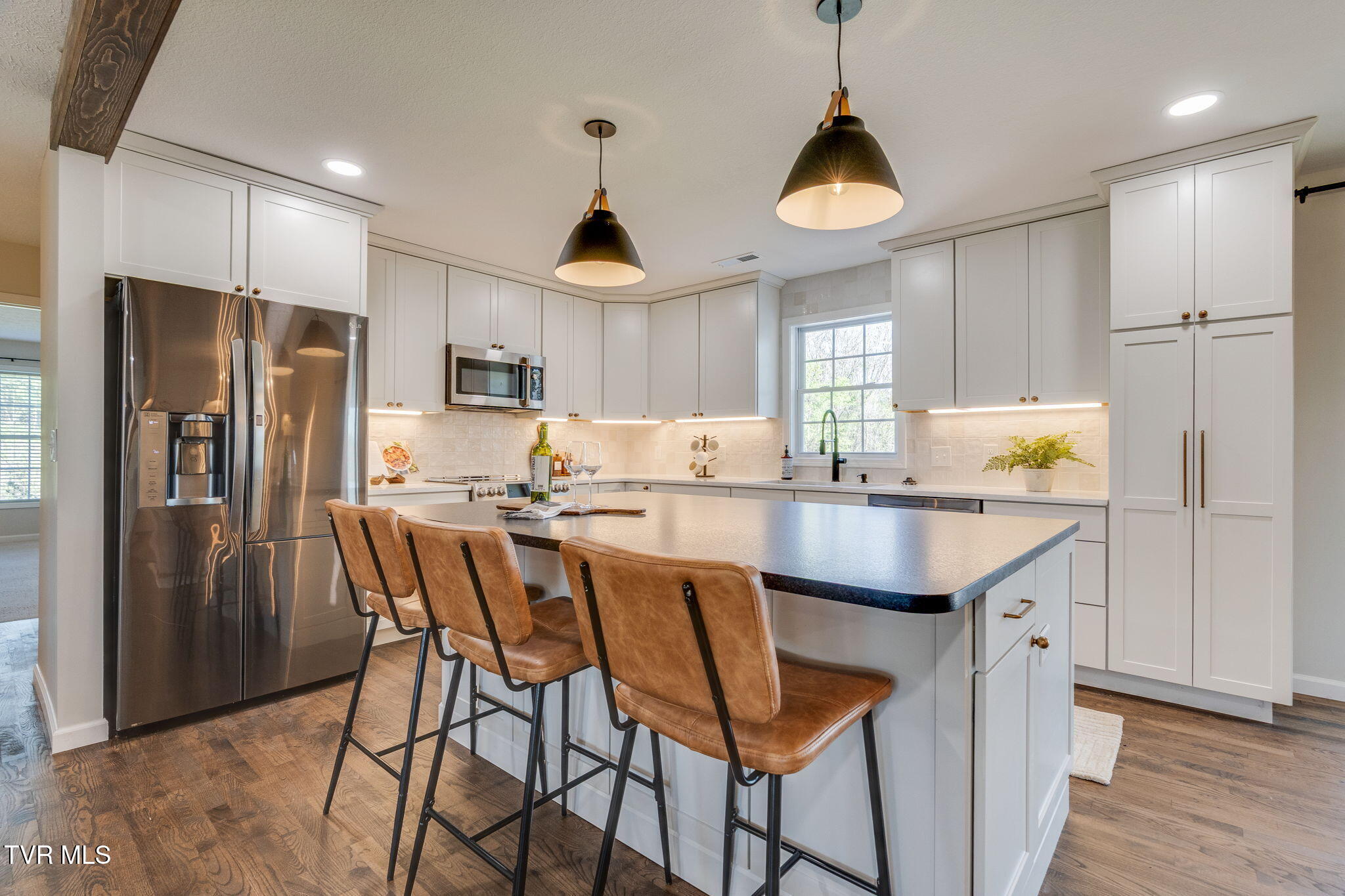 1032 Mitchell Road Kingsport, TN 37663 - Photo 9 of 57 006