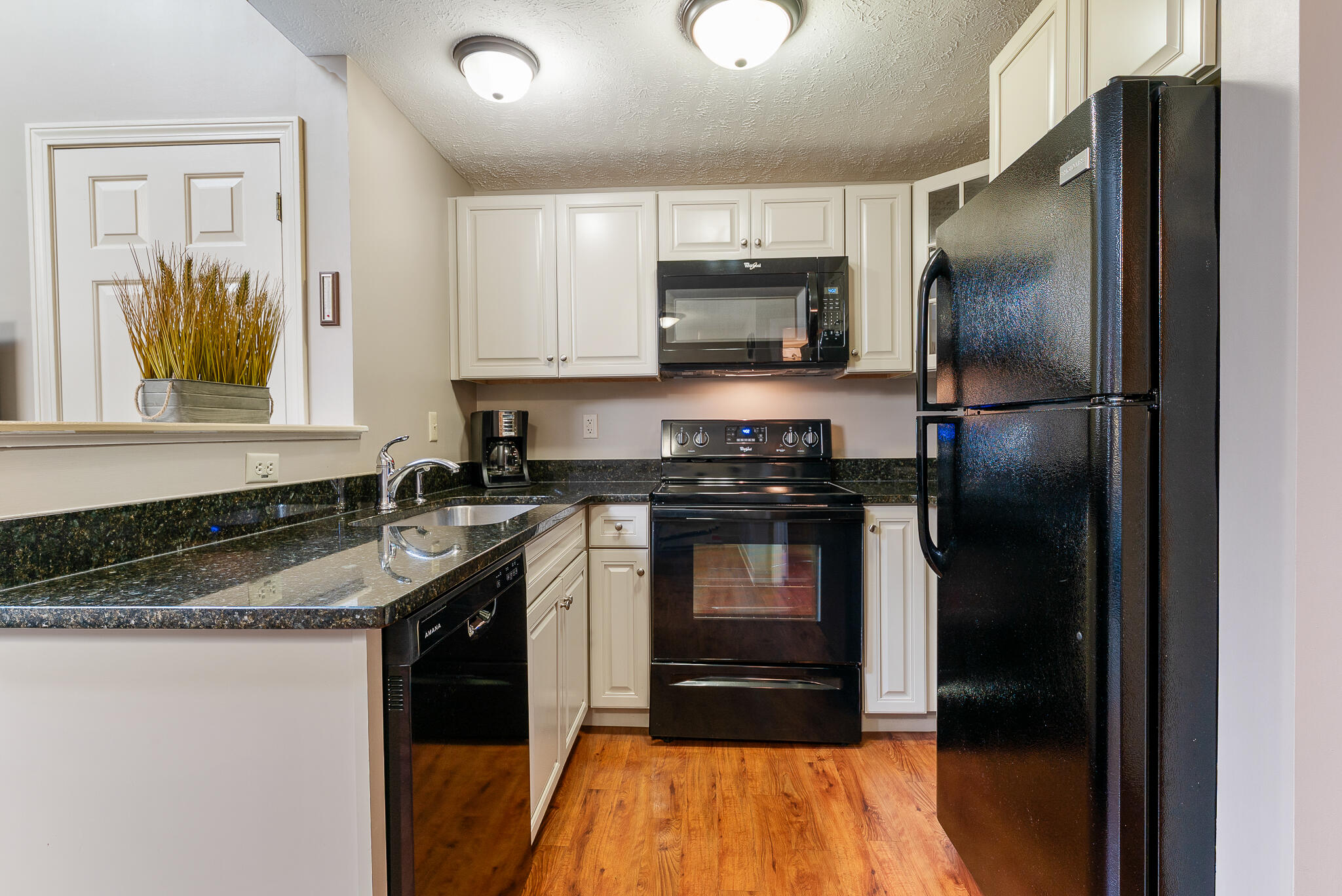 60 Mile Road, Unit 68 Wells, ME 04090 - Photo 10 of 37 Misty Harbor 106-7-2