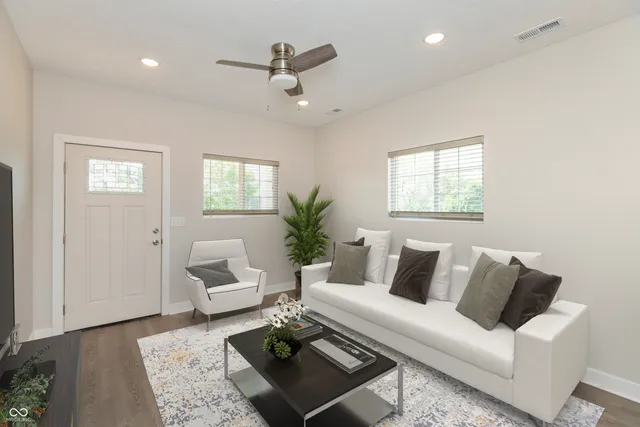 $1,750 | 226 North Randolph Street, Indianapolis, IN 46201