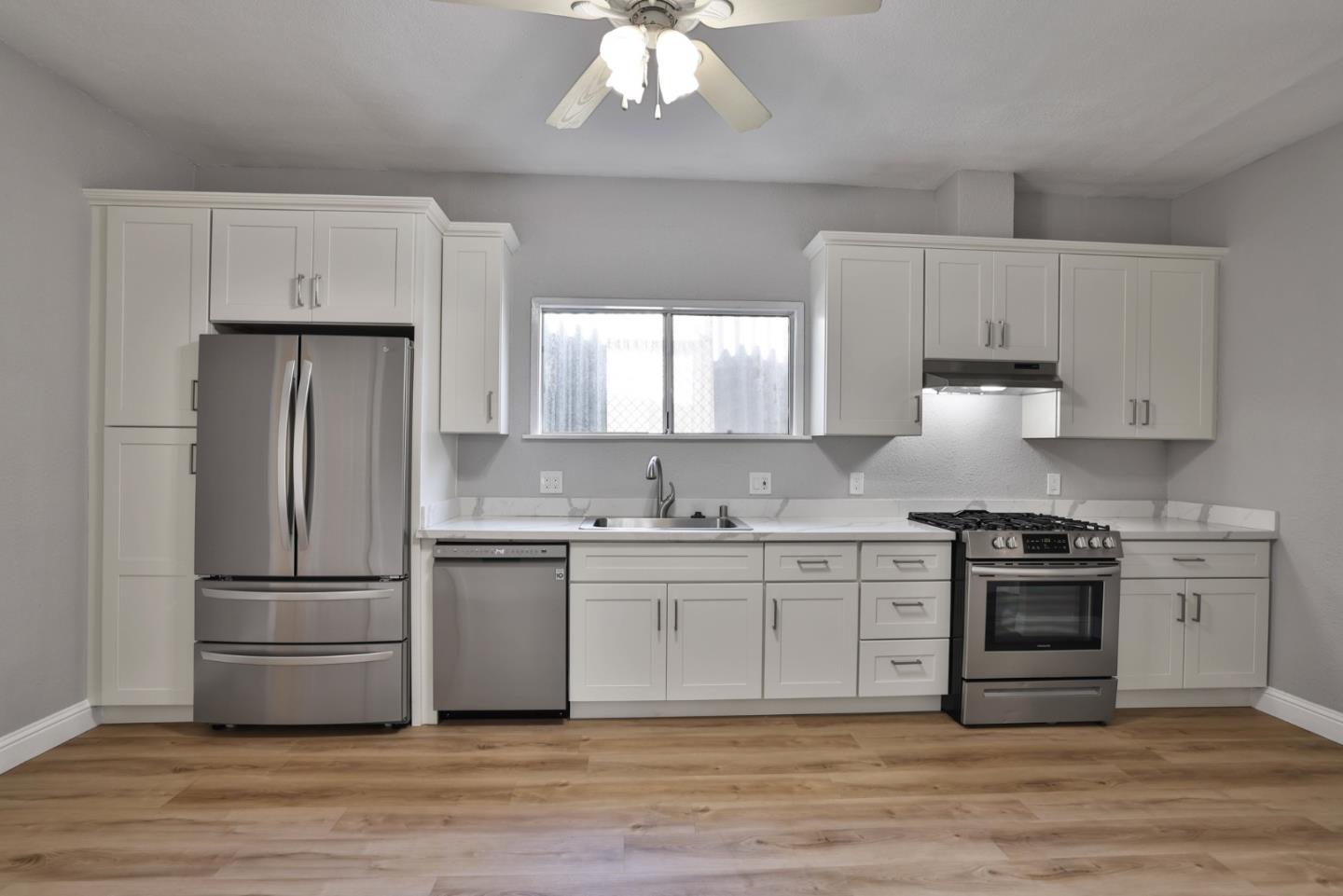 2643 Market Street Oakland, CA 94607 - Photo 12 of 24