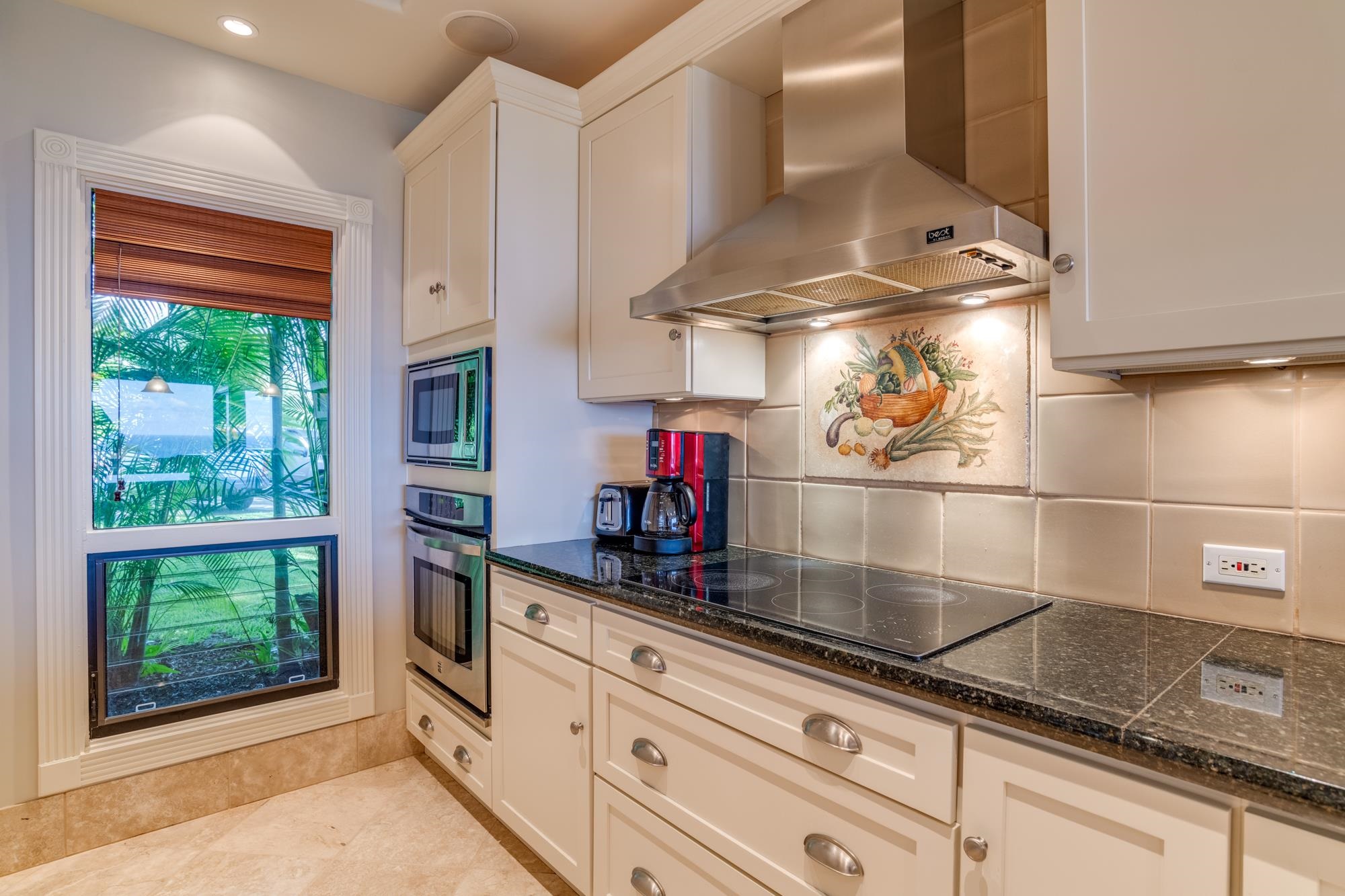 100 Ridge Road, Unit 1711 Lahaina, HI 96761 - Photo 12 of 27 Gallery Image 12