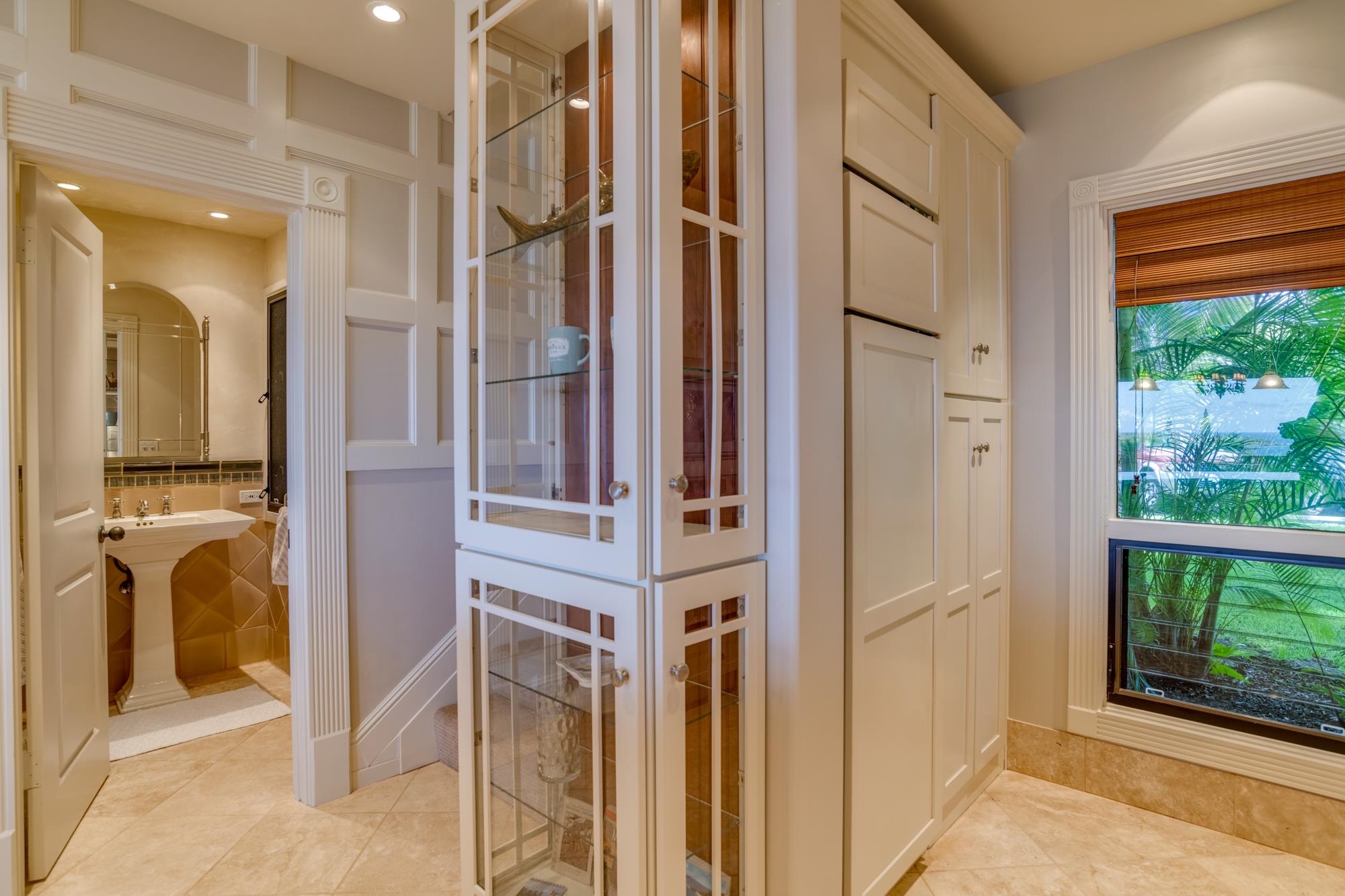 100 Ridge Road, Unit 1711 Lahaina, HI 96761 - Photo 15 of 27 Gallery Image 15