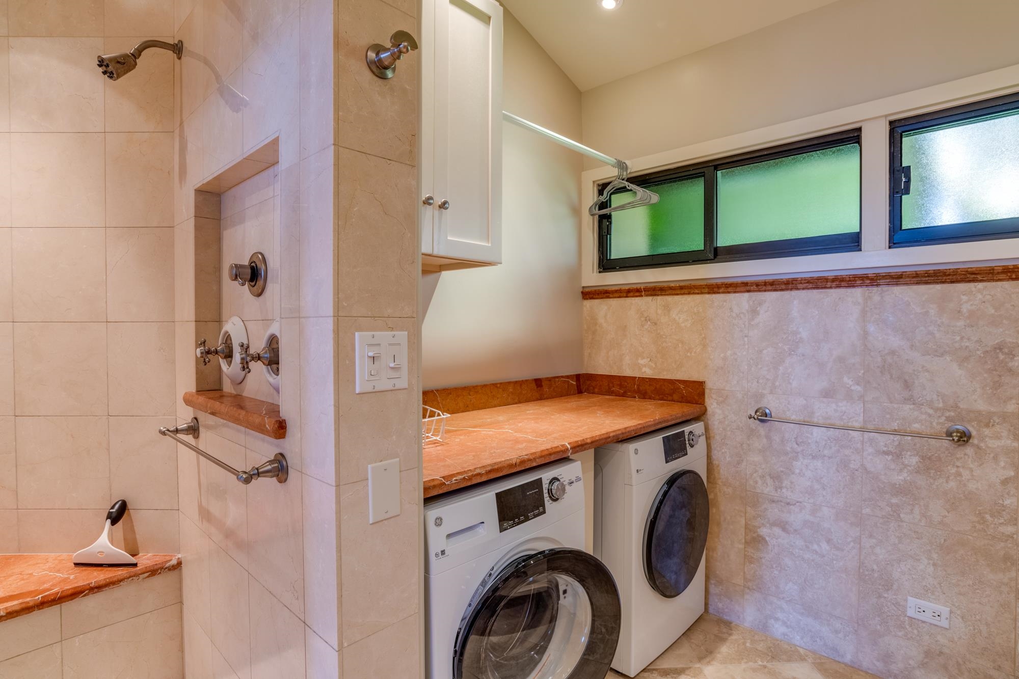 100 Ridge Road, Unit 1711 Lahaina, HI 96761 - Photo 22 of 27 Gallery Image 22