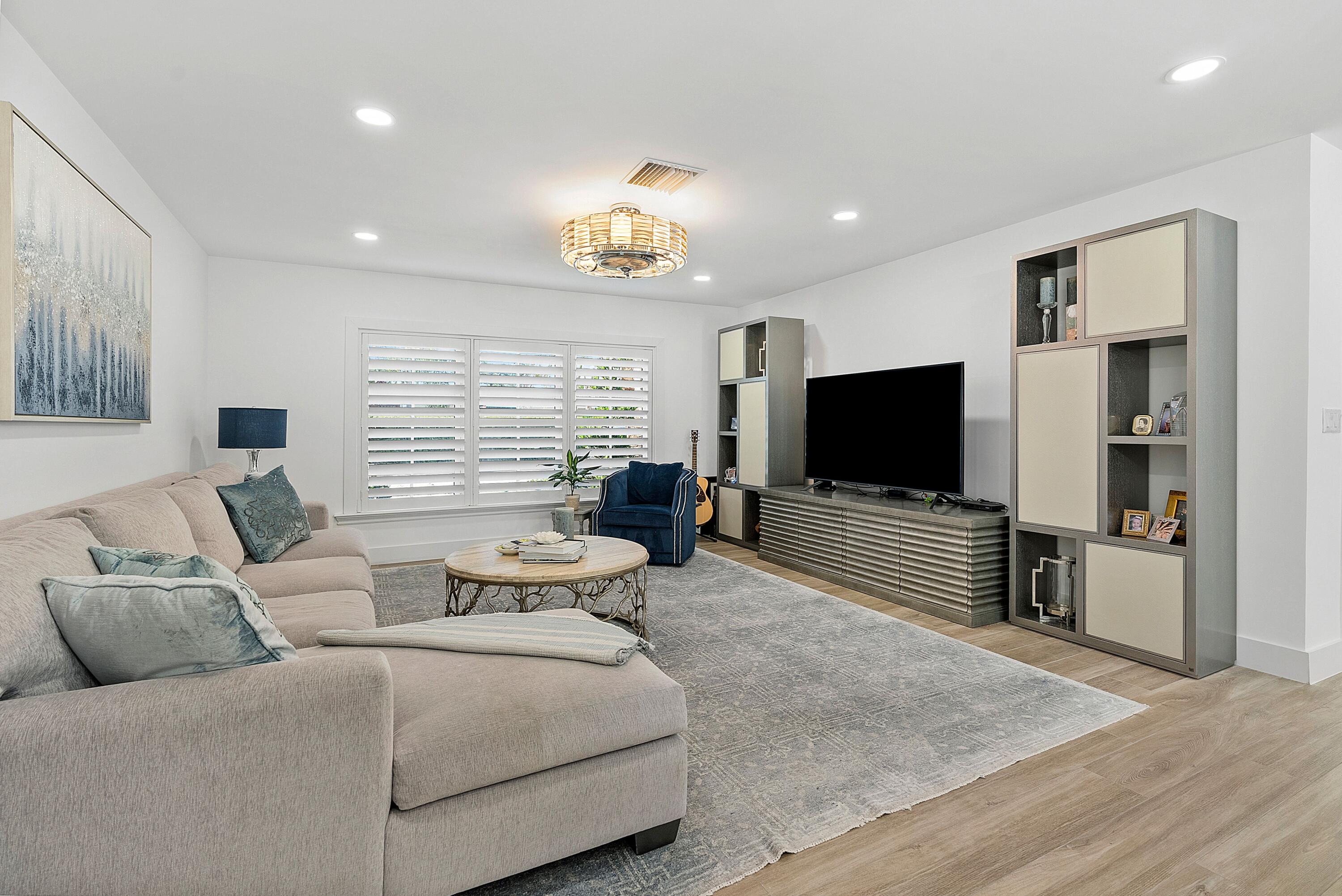 867 Malaga Drive Boca Raton, FL 33432 - Photo 11 of 59 008-867MalagaDrive-BocaRaton-FL-33432