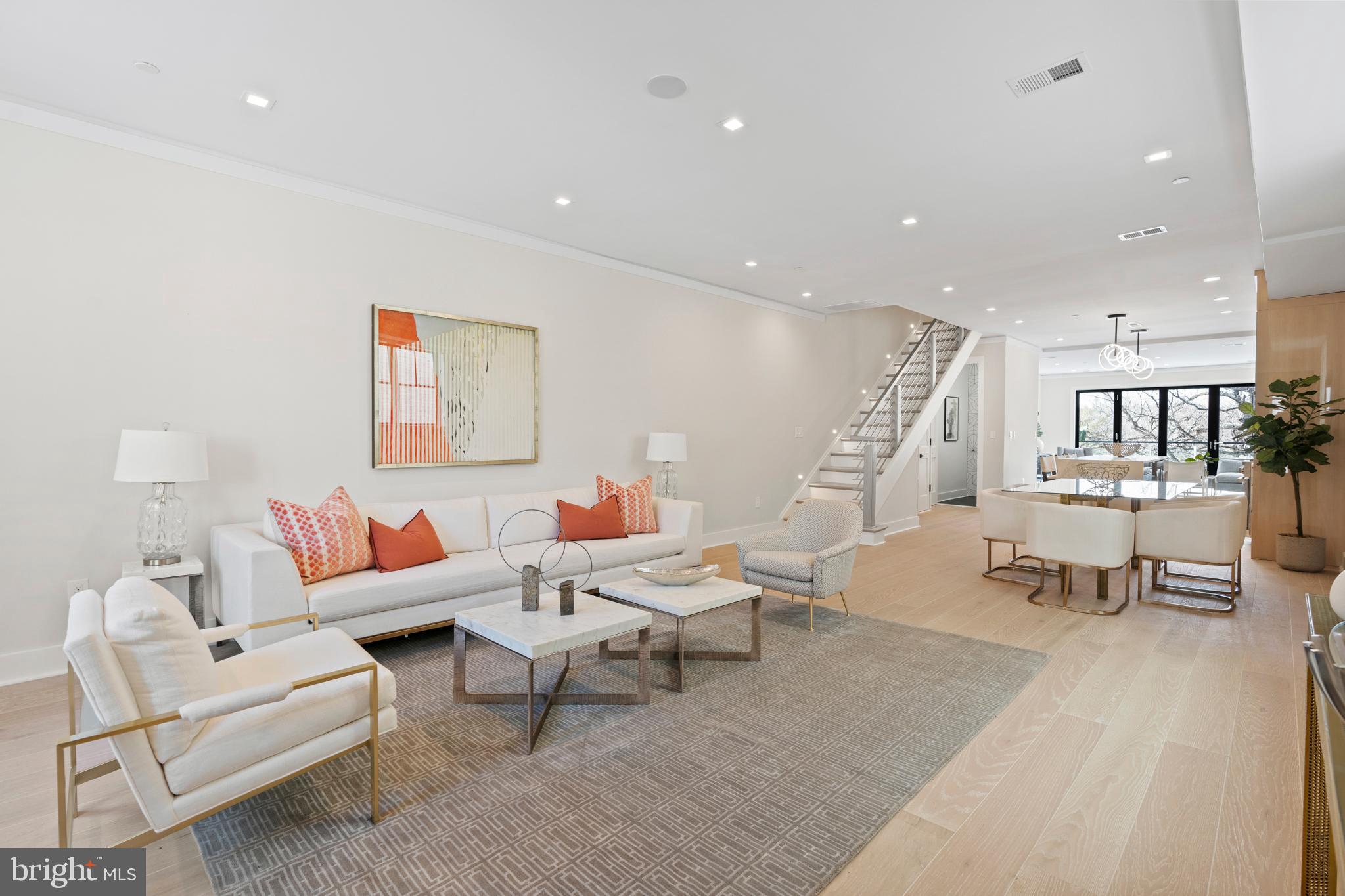3320 19th Street Northwest Washington, DC 20010 - Photo 4 of 45