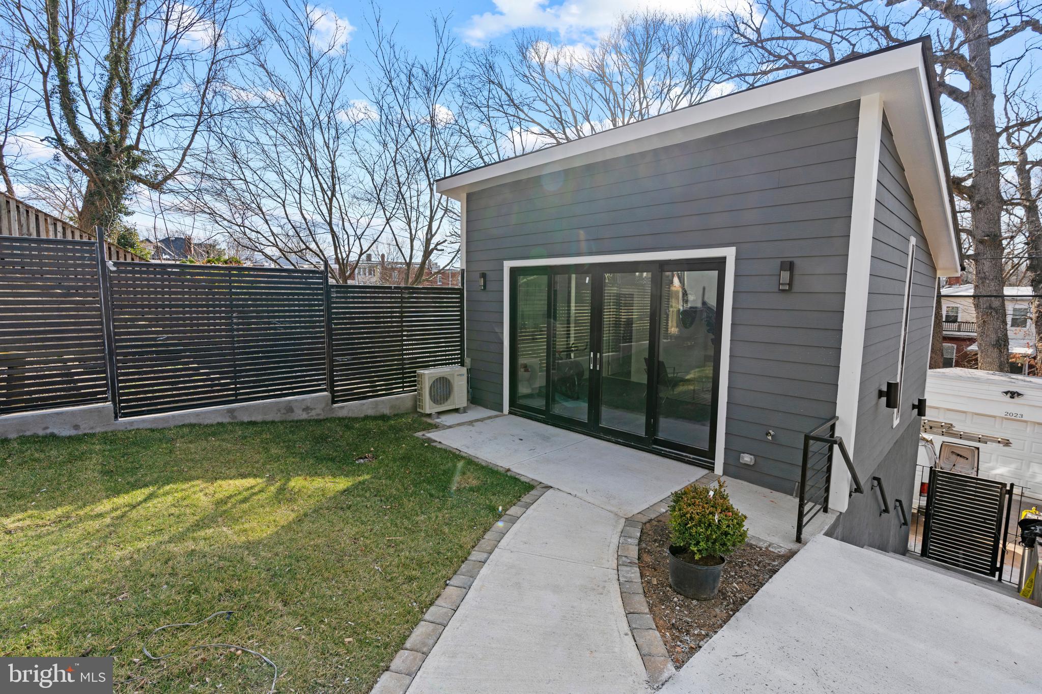 3320 19th Street Northwest Washington, DC 20010 - Photo 41 of 45