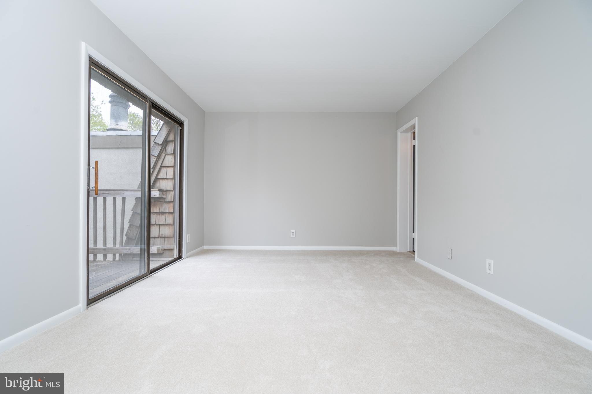 1605 Valencia Way Reston, VA 20190 - Photo 31 of 73