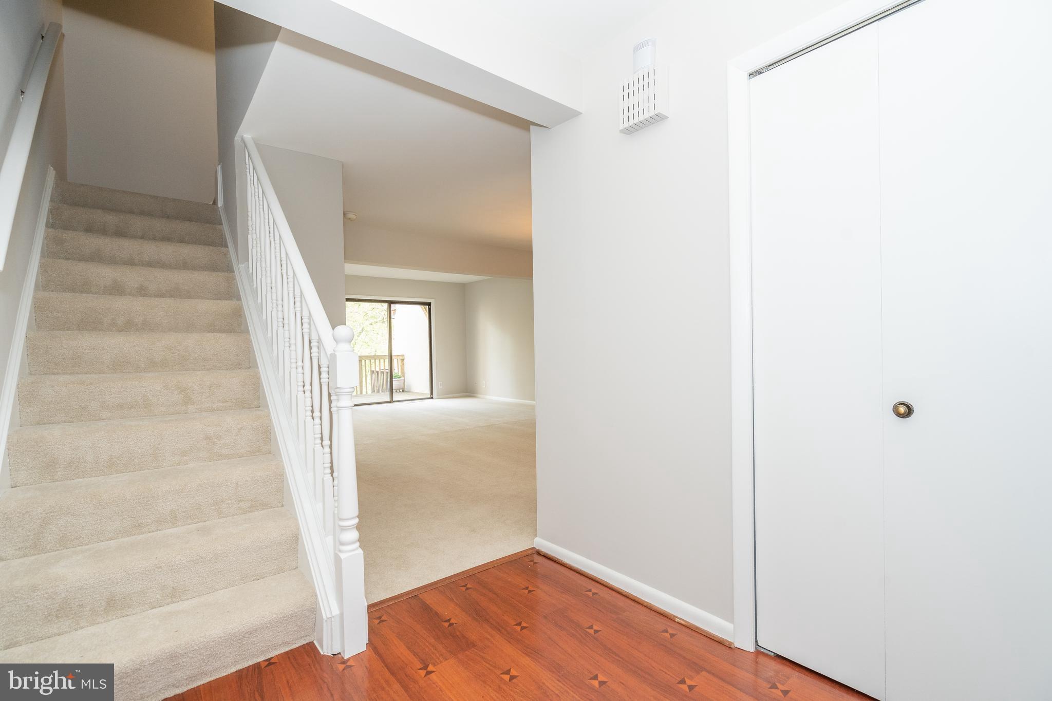 1605 Valencia Way Reston, VA 20190 - Photo 7 of 73