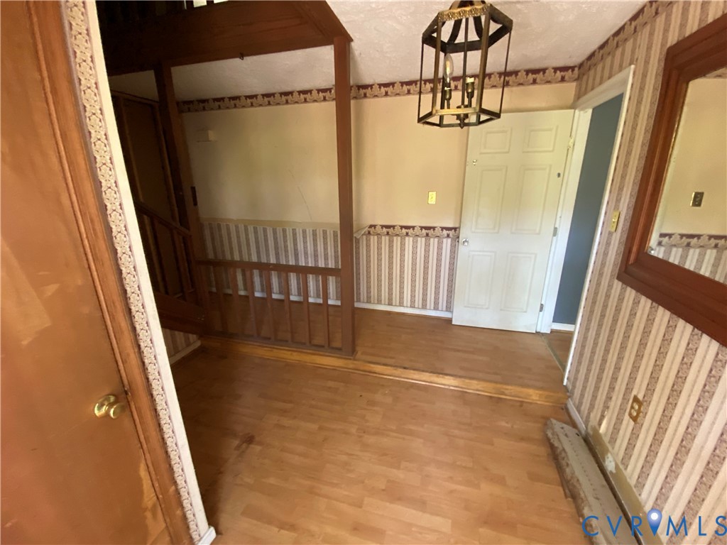 460 Thompson Avenue West Point, VA 23181 - Photo 7 of 29