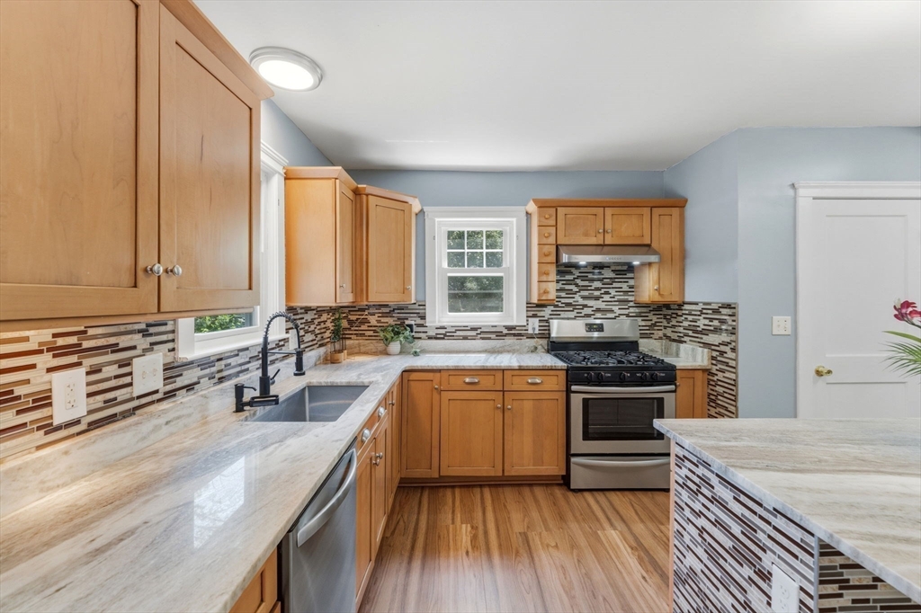 101 Bay State Road Worcester, MA 01606 - Photo 12 of 35
