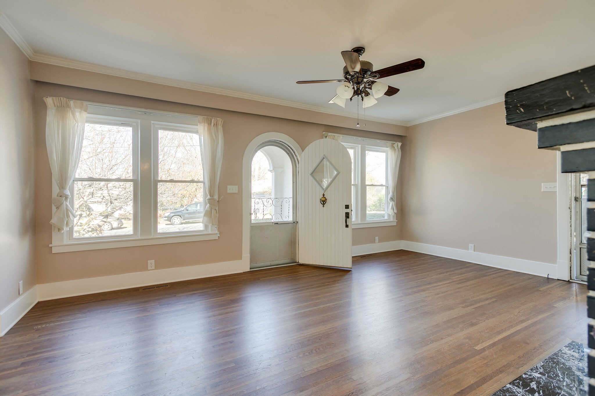 115 Perry Street Centerville, TN 37033 - Photo 8 of 39 Gallery Image 8