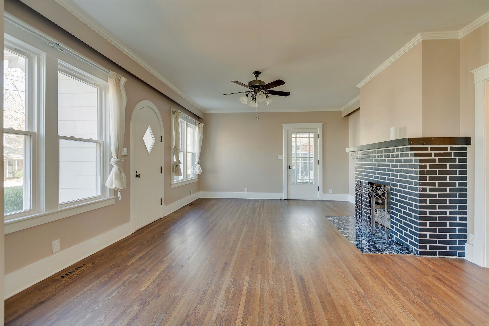 115 Perry Street Centerville, TN 37033 - Photo 9 of 39 Gallery Image 9