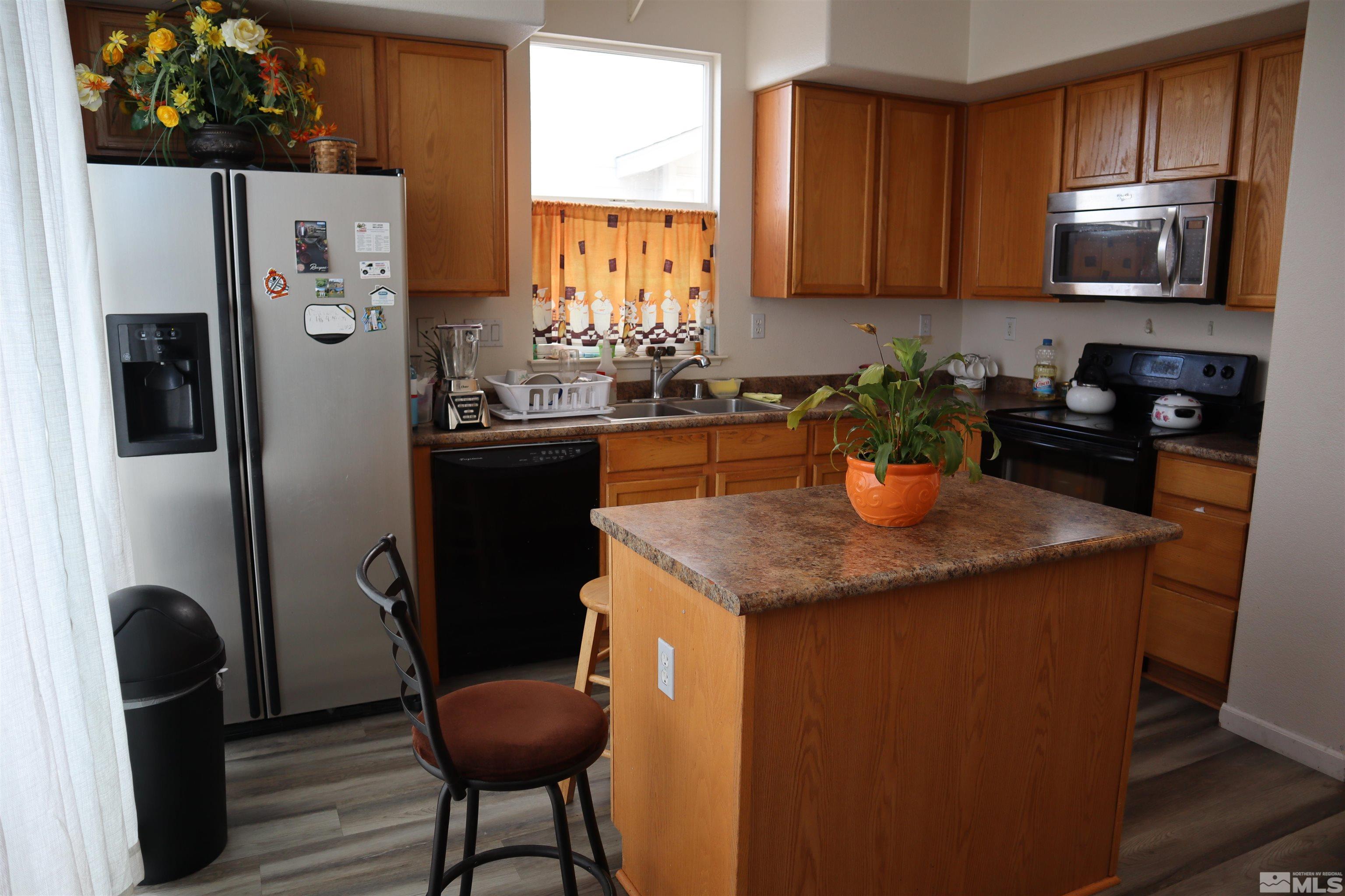 9287 Running Dog Circle Reno, NV 89506 - Photo 5 of 14 Photo 5