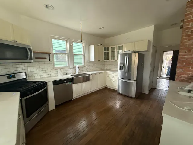 $1,500 | 3788 Burns Avenue, Detroit, MI 48214