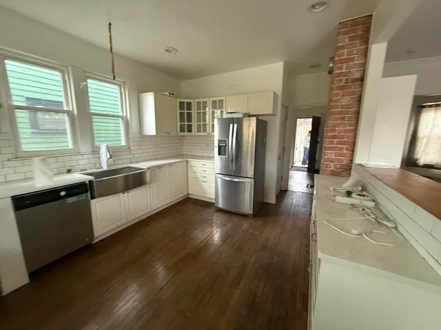 $1,500 | 3788 Burns Avenue, Detroit, MI 48214