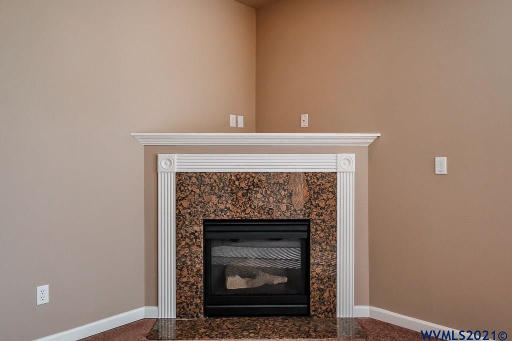 2077 Center Street Southeast Albany, OR 97322 - Photo 18 of 32