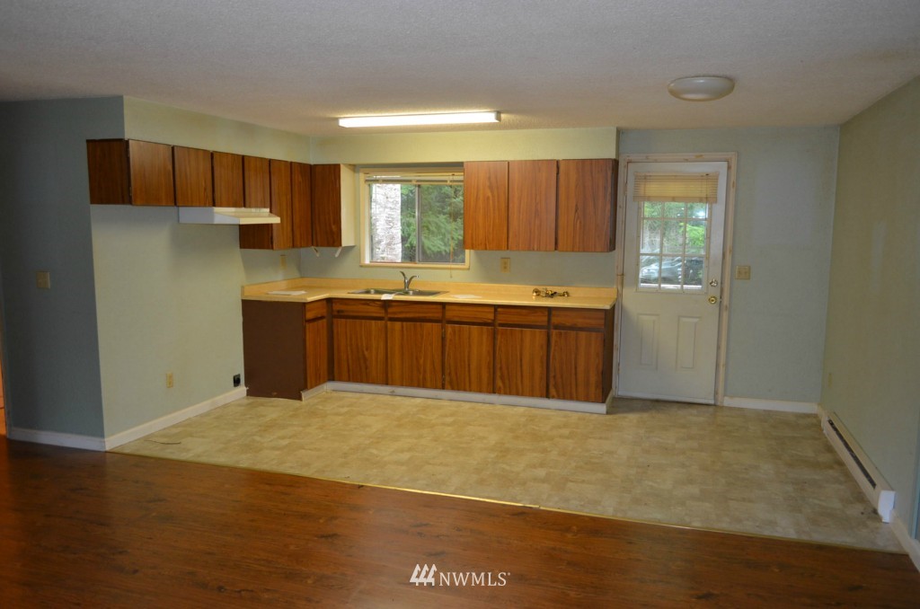 183 Kennedy Road Point Roberts, WA 98281 - Photo 3 of 12