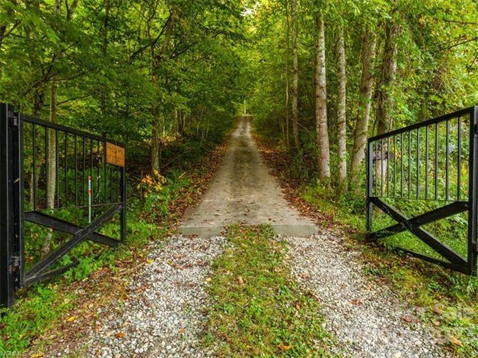 32 Magic Mountain Road Candler, NC 28715 - Photo 39 of 44 a garden view