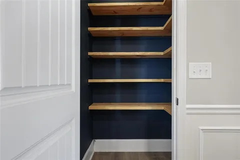 a room with a closet