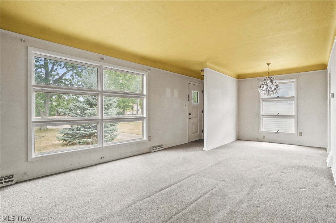 6746 Smith Road Cleveland, OH 44130 - Photo 10 of 28 Gallery Image 10