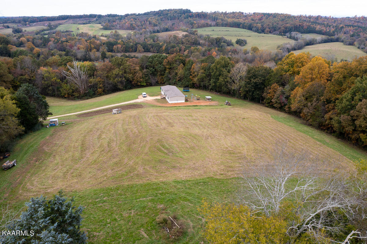 35554 Pond Creek Road Philadelphia, TN 37846 - Photo 3 of 20 JBP_PondCreek35554_Web-16