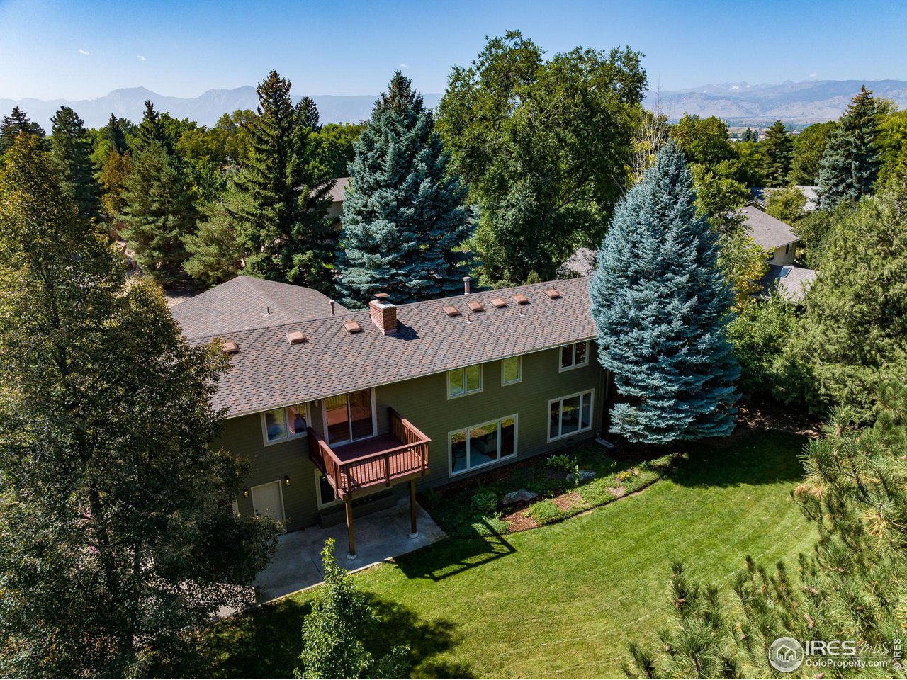 5332 Spotted Horse Trail Boulder, CO 80301 - Photo 38 of 40 an aerial view of a house with a yard