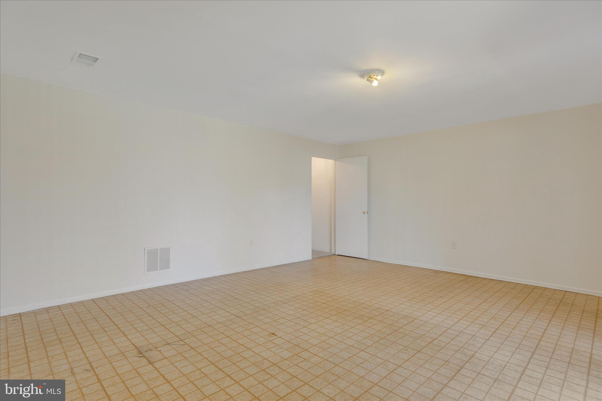8710 Post Oak Way Landover, MD 20785 - Photo 28 of 38 a view of an empty room