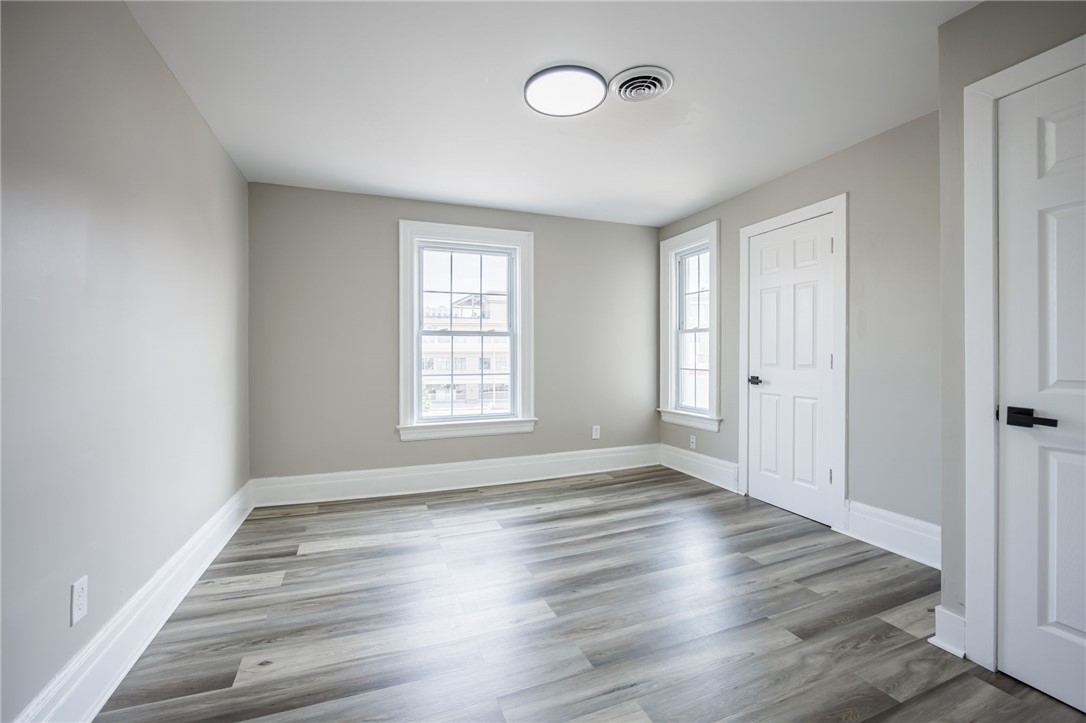 184 Alexander Street Rochester, NY 14607 - Photo 23 of 36