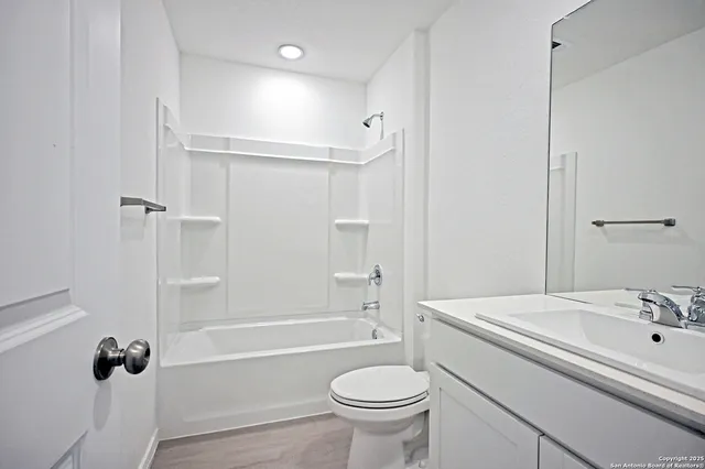 $1,495 | 2429 Legends Creek, New Braunfels, TX 78130