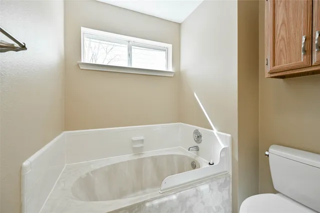 $2,300 | 2507 Foxden Drive, Pearland, TX 77584