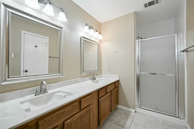 $2,300 | 2507 Foxden Drive, Pearland, TX 77584