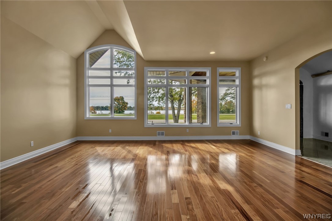 837 West River Road Grand Island, NY 14072 - Photo 7 of 46