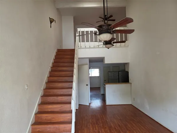 $1,295 | 2425 Holly Hall Street, Unit B37, Houston, TX 77054